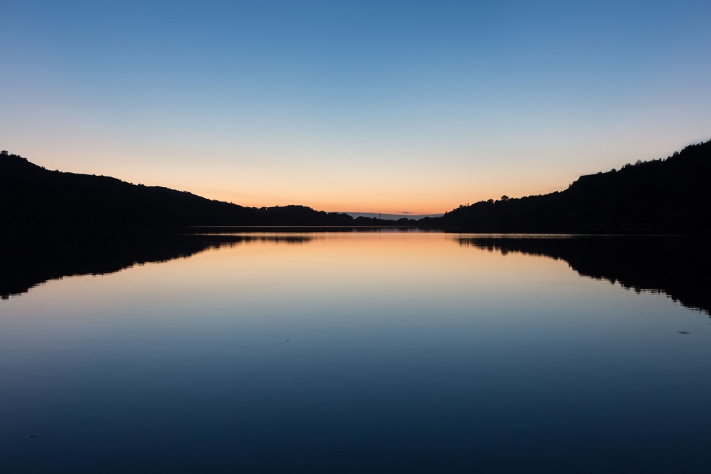 Llyn Padarn sunset with reflection