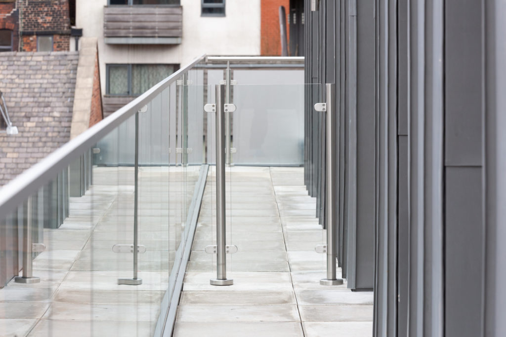 Balustrade system for the construction industry