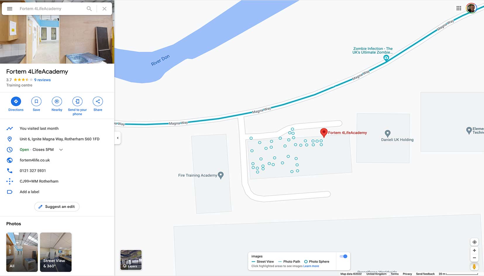 Blue dots of a virtual tour on Google maps